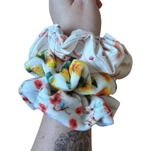 Load image into Gallery viewer, Sunflower Scrunchie
