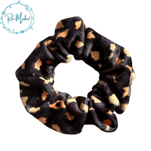 Load image into Gallery viewer, Grey Leopard Print Scrunchie
